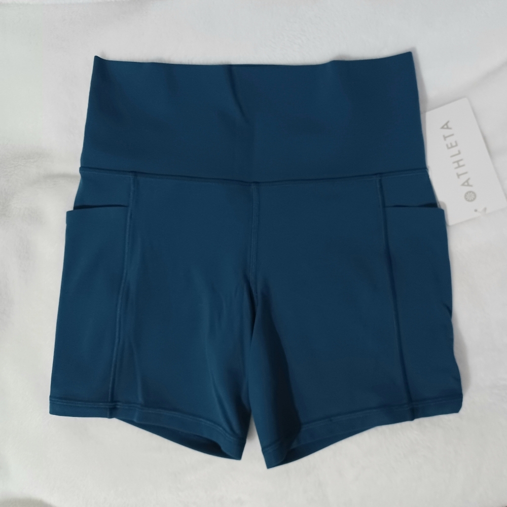 Athleta Salutation Stash 5" High Rise Shorts, Teal